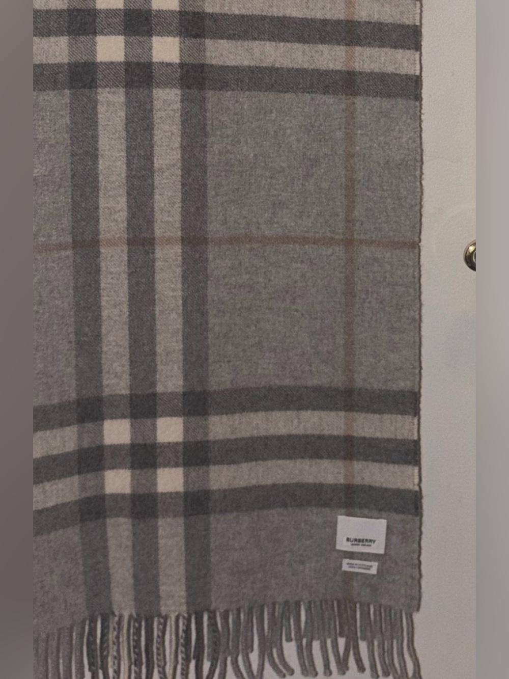Burberry 100% Cashmere Scarf Mitten Grey